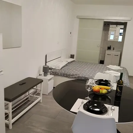 Lorber House Stinjan - Accommodatie bij particulieren Pula
